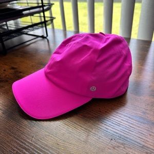 lululemon runners hat